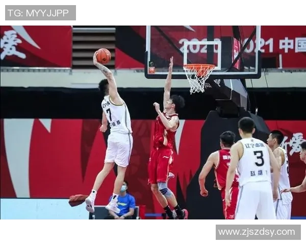 广东半场限制辽宁！王睿泽+2后场齐爆，2内稳健，手帝高诗岩死顶